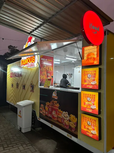 Famous Chicken Palhoça