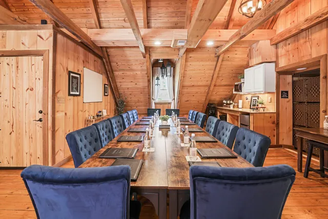 Stony Point Business Center