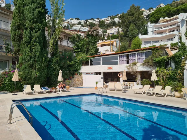 Apartaments Casa Caliente