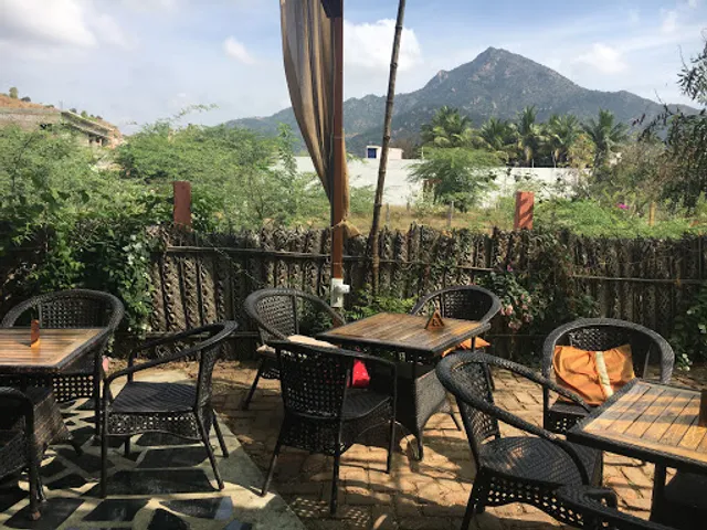 Da Mantra Garden Cafe