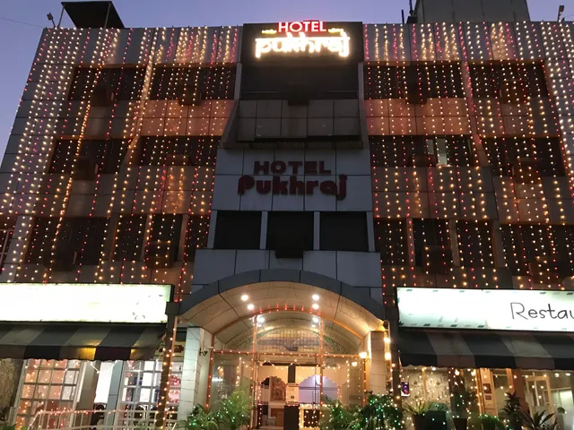 Hotel Pukhraj