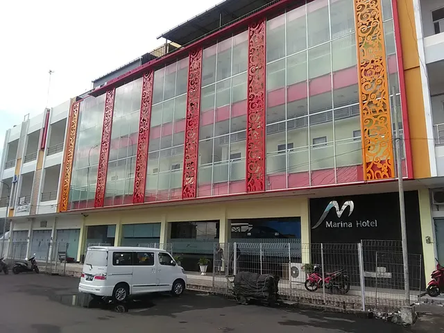 Marina Hotel - Manado