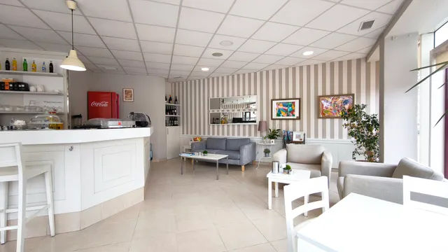 Love & Coffee cafetería bistró delicatessen