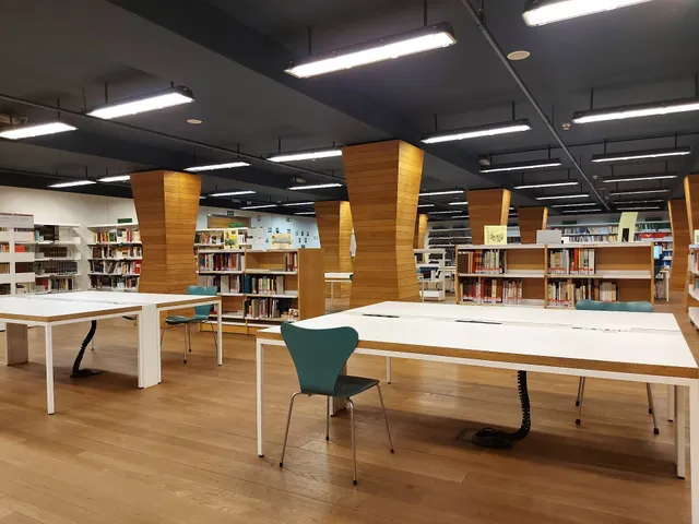 Biblioteca Regional Joaquín Leguina