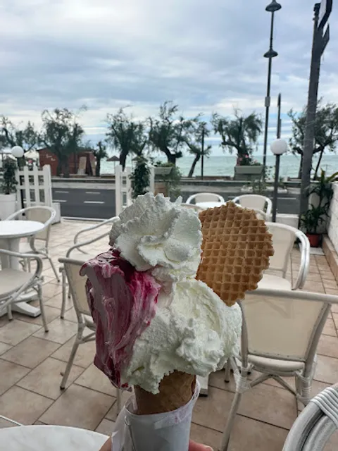 La Fenice Gelateria Cocktail Bar