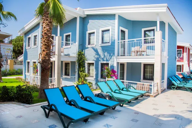 Crystal World Of Colours