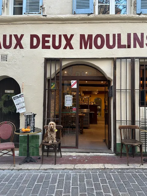 Aux Deux Moulins