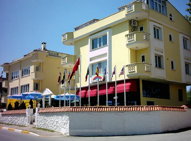 Rainbow 48 Apart Hotel