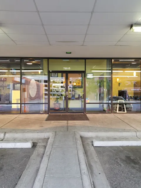 ViVi Pho - Glendale, CO