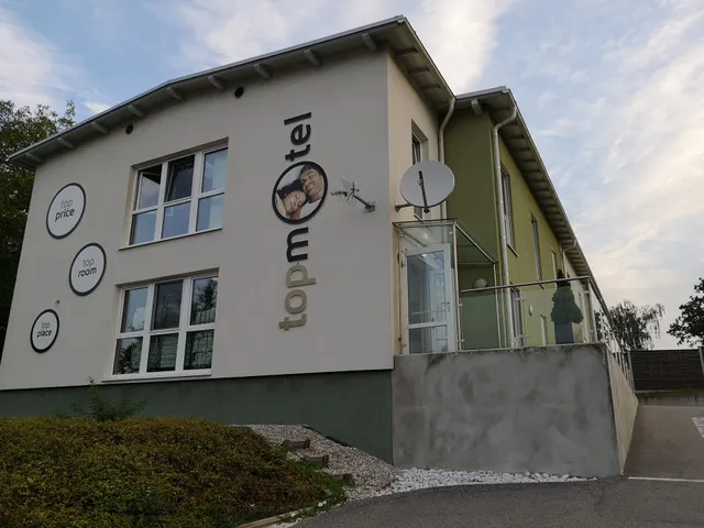Topmotel