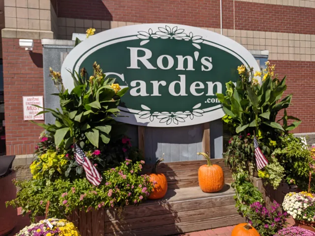 Ron's Gardens Farm Market