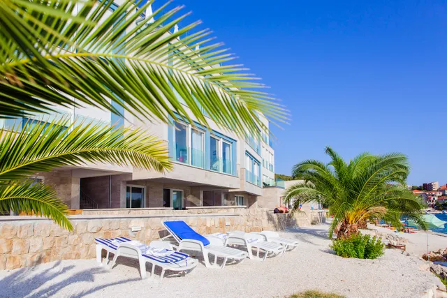 LIVINGSTONE BEACH HOUSE Trogir