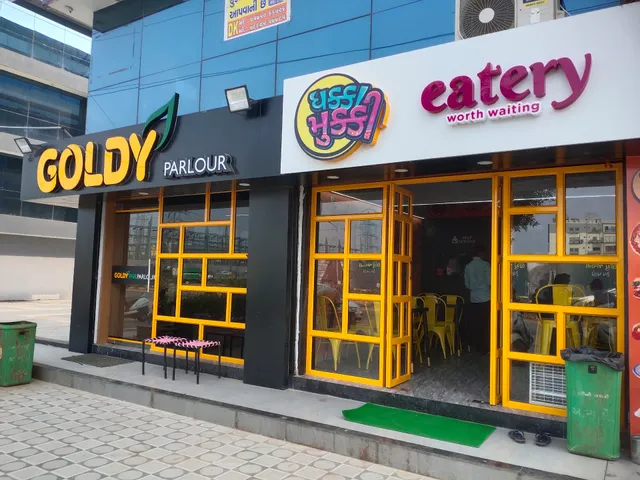 Dhakka Mukki Eatery - Nikol