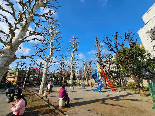 Shinjuku Kuritsu Nishiokubo Park