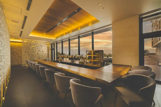 シラカチ バー(Shirakachi Bar)