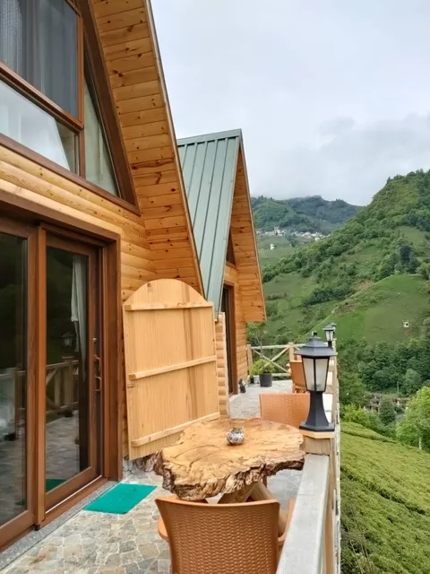 Purkinora (Çiçek Mevsimi) Bungalov