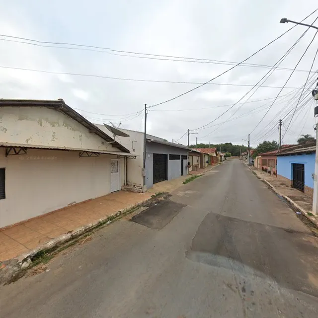 L. E Lanches Caldos Porções E Espetos