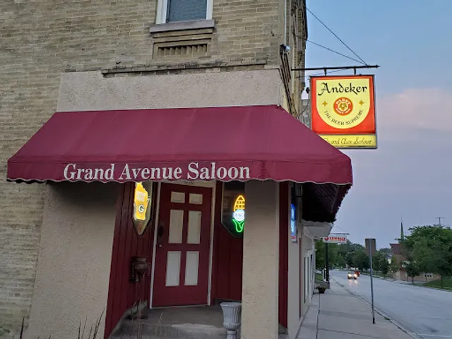 Grand Avenue Saloon