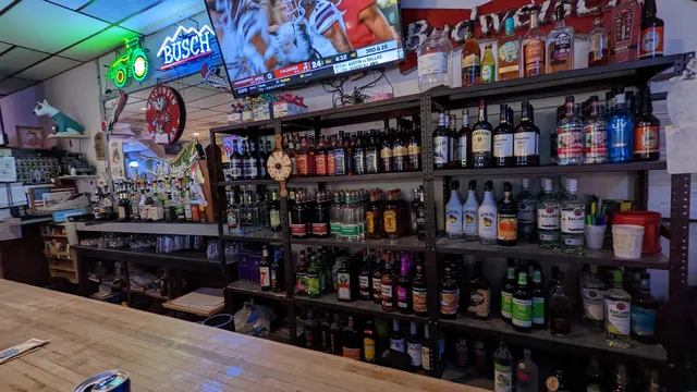 Broughton's Corner Bar