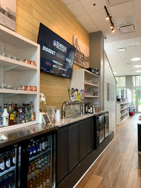 The Mill Mercantile & Social - BAR & PACKAGE