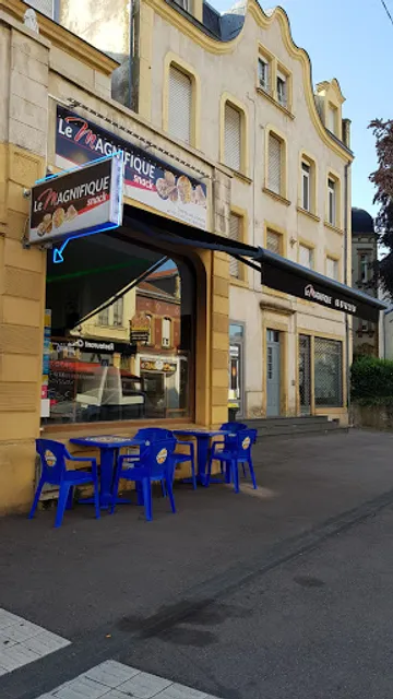 Le Magnifique Snack