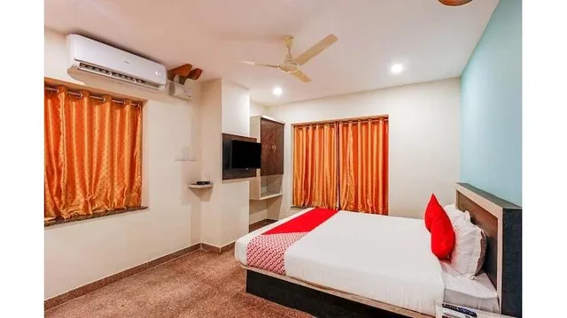 Super Capital O Hotel Vaishnavi