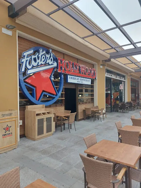 Foster's Hollywood