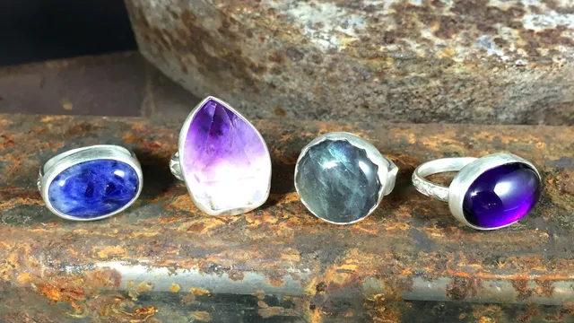 B Golden Jewelry School