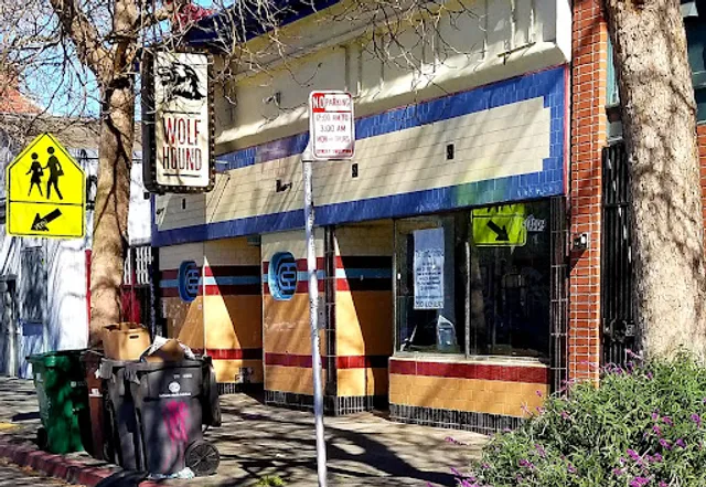 Wolfhound Bar