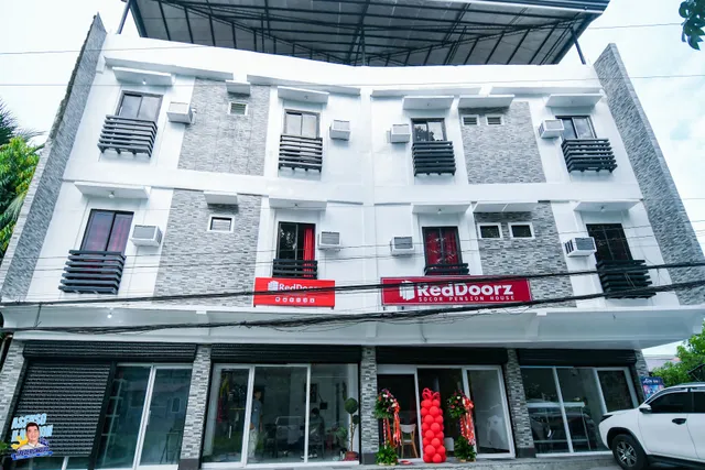 RedDoorz @ Socor Pension House Iligan City