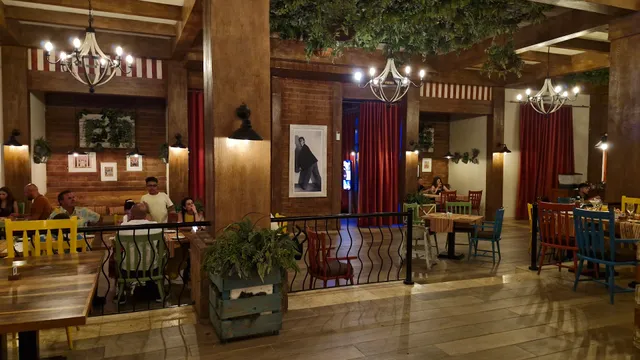 Garden Circus Restaurant