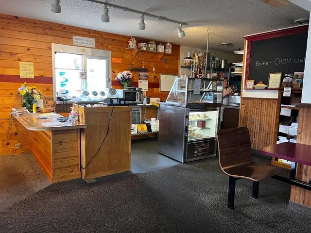 Twin Gables Cafe-Lounge