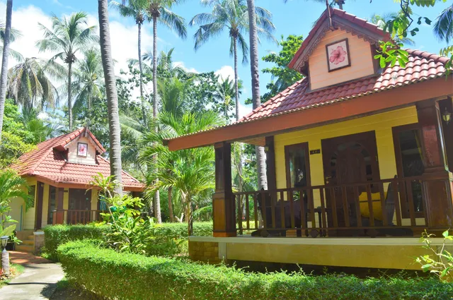 Sayang Beach Resort ซายังบีชรีสอร์ท