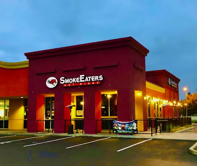 SmokeEaters Hot Wings