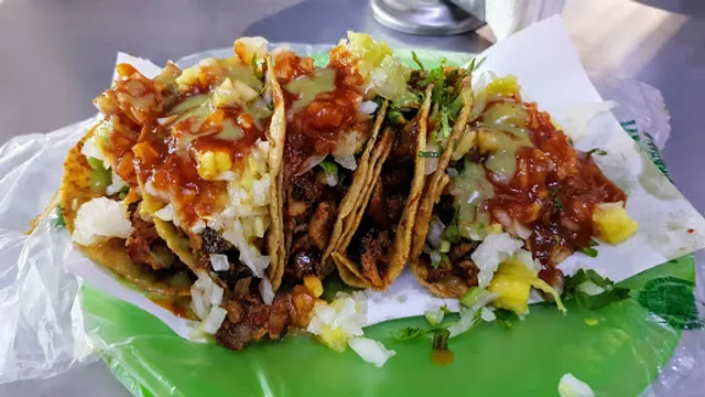 Tacos Y Tortas El Güero
