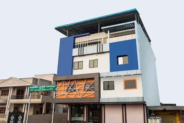 OYO Hotel Raj Palace