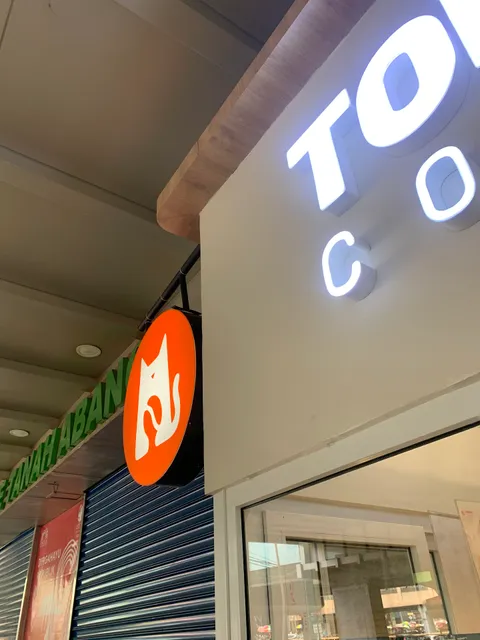 TOMORO COFFEE - Tanah Abang