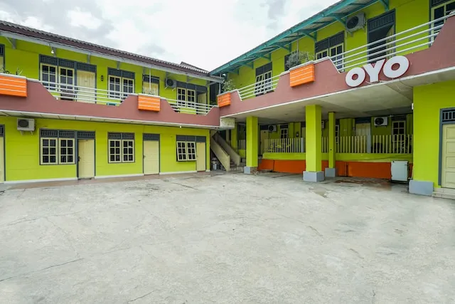 OYO 2177 Trikora Indah Residence