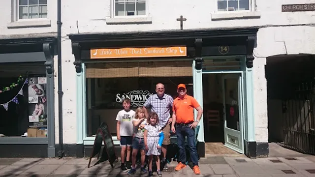 Little White Duck Sandwich Shop