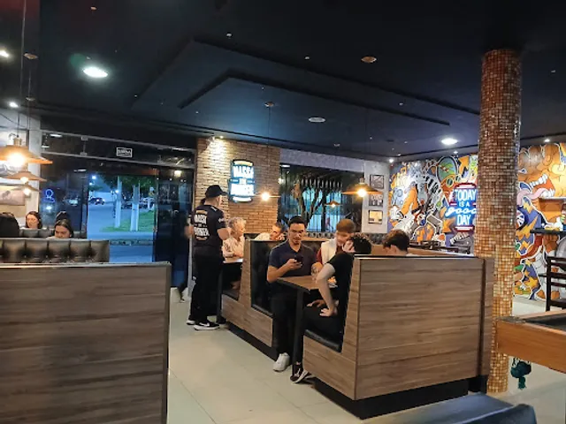 Massa and Burger - Hambúrgueres Artesanais