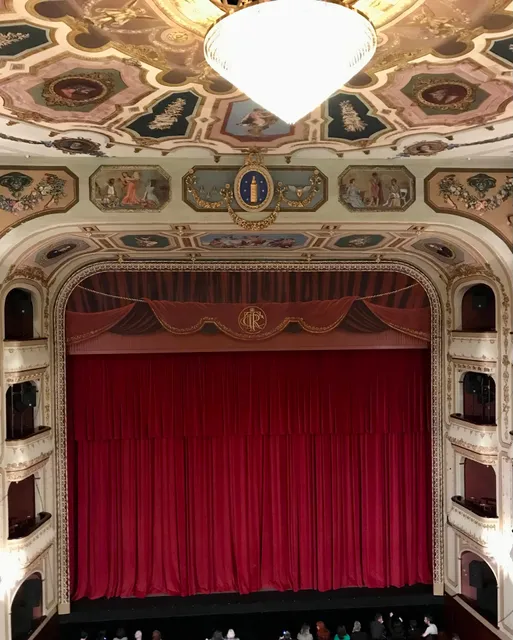 Teatro Rosalía de Castro