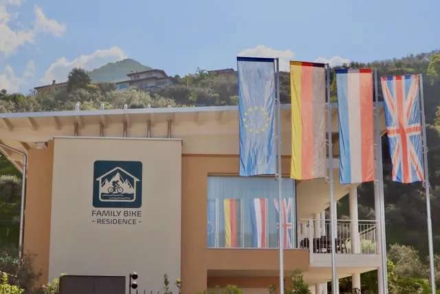 Family Bike Residence