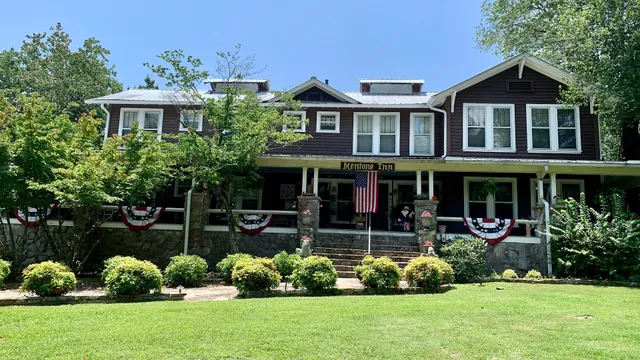 Mentone Inn Bed and Breakfast LLC