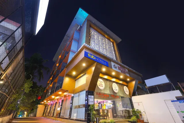 FabHotel Prime Sarala Crown