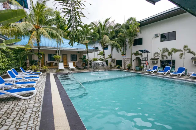 Pescadores Suites Moalboal