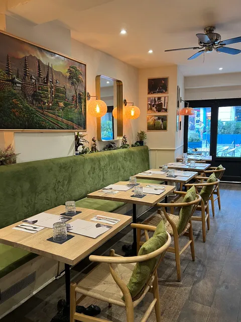 MOONLIGHT Pan Asian Cuisine