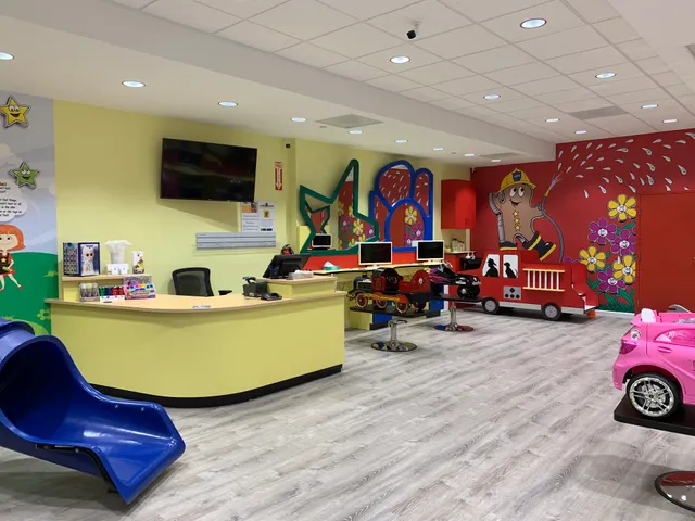 Cookie Cutters Haircuts for Kids - San Mateo (Hillsdale Mall)