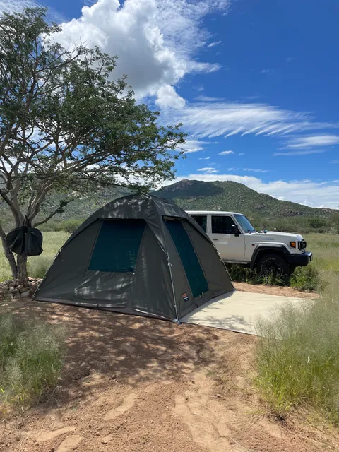Erongo Rocks - Farmhouse & Camping