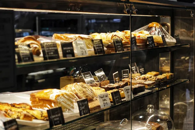 Steam & Bean Coffee Lounge(Halal Food)