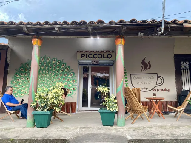 Piccolo Café